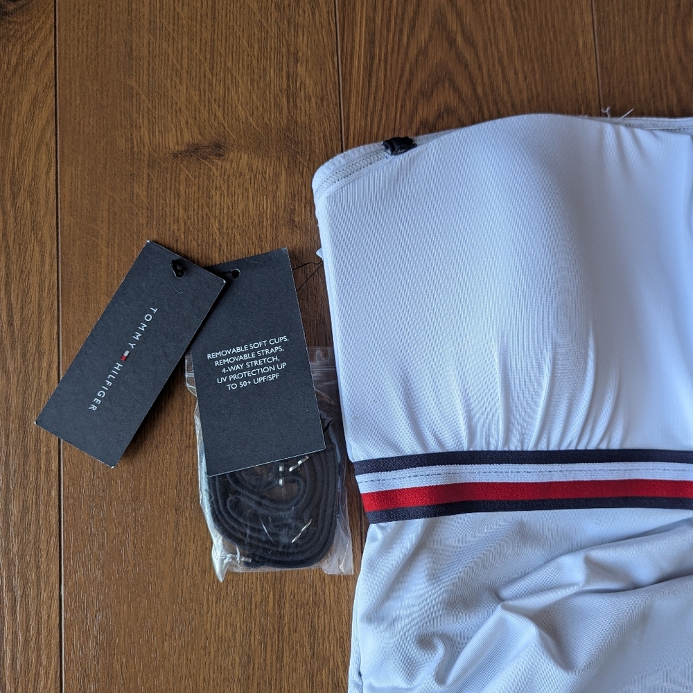 Tommy Hilfiger Full Coverage Colorblock Women's One Piece NWT Multiple Sizes - Picture 12 of 15